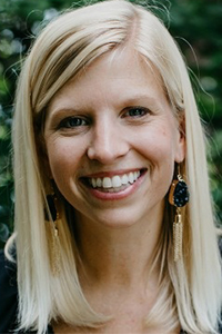 Betsy Houser Idilbi